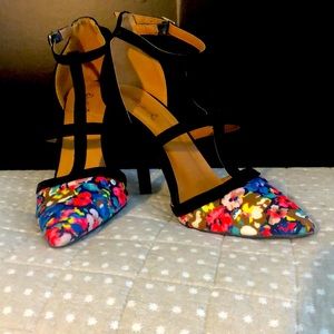 FLORAL SHOES!